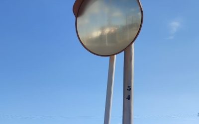 QUEJA VECINAL: REPARACION ESPEJO VIA PUBLICA